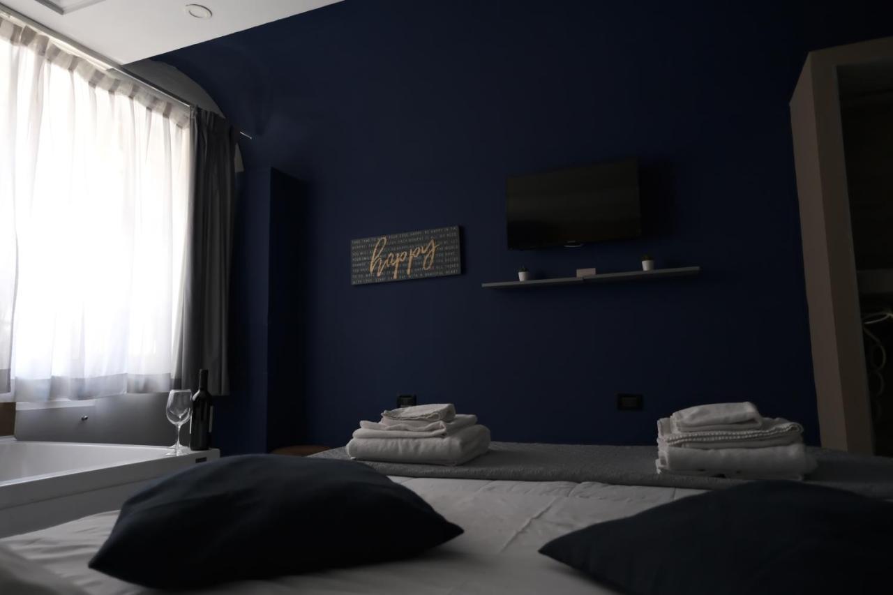Royalty Rooms & Spa Naples Extérieur photo