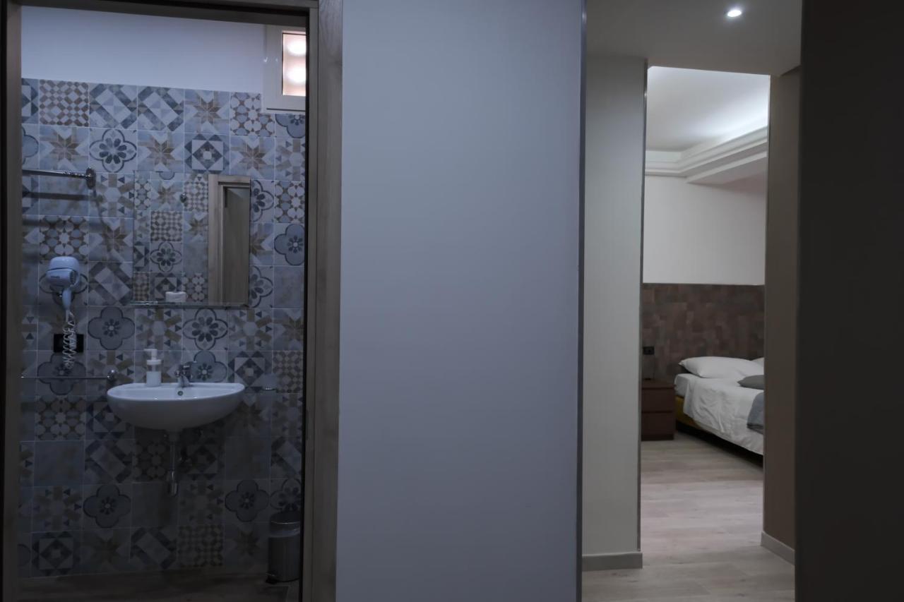 Royalty Rooms & Spa Naples Extérieur photo