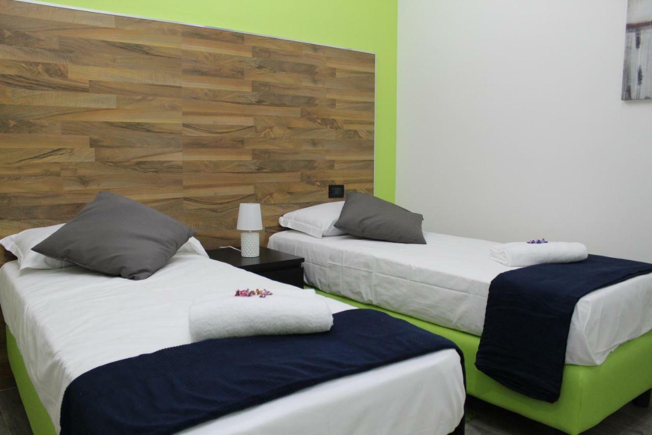 Royalty Rooms & Spa Naples Extérieur photo